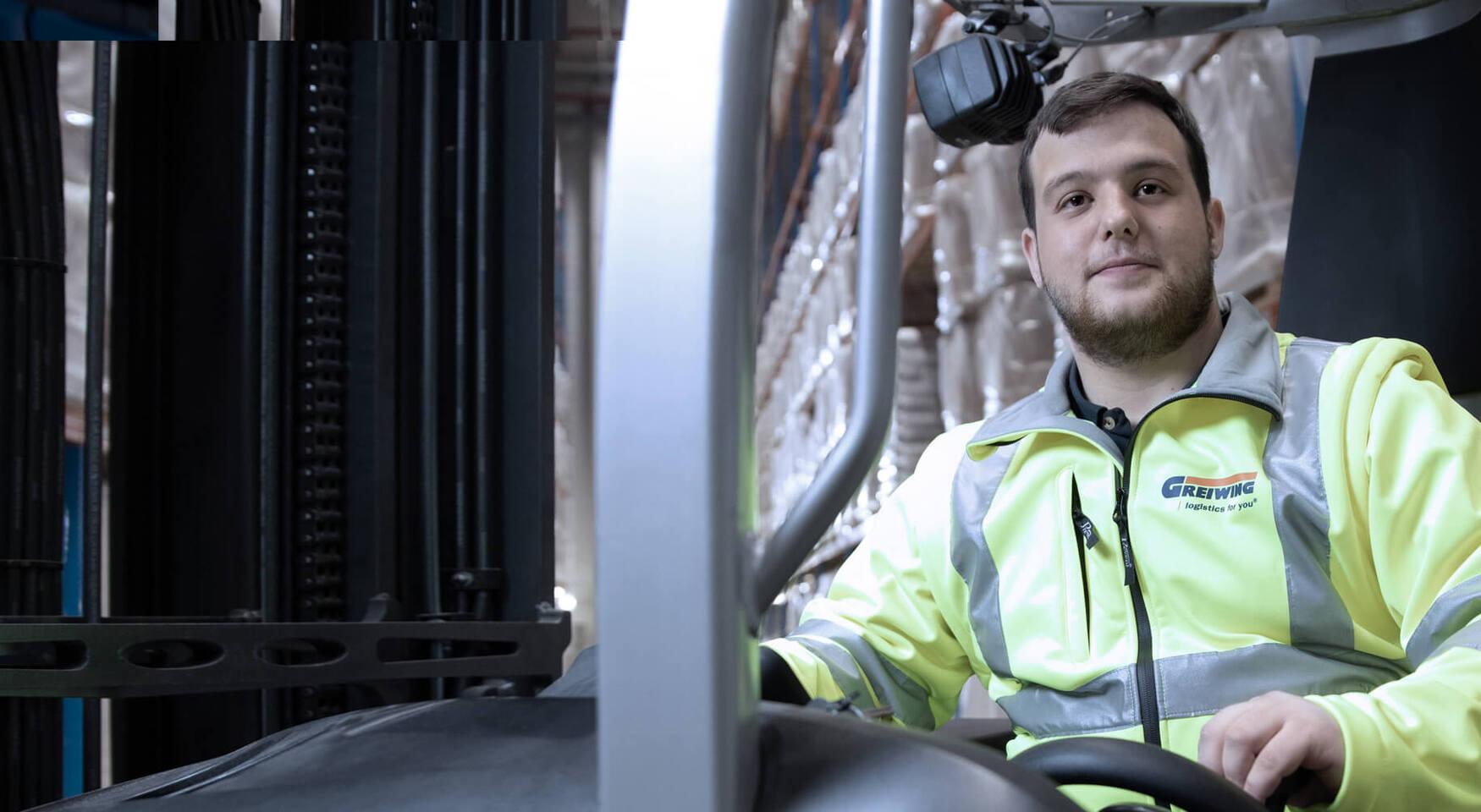 GREIWING Mitarbeiter im Lager