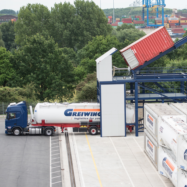 Industrielle Kippstation am Standort Duisburg