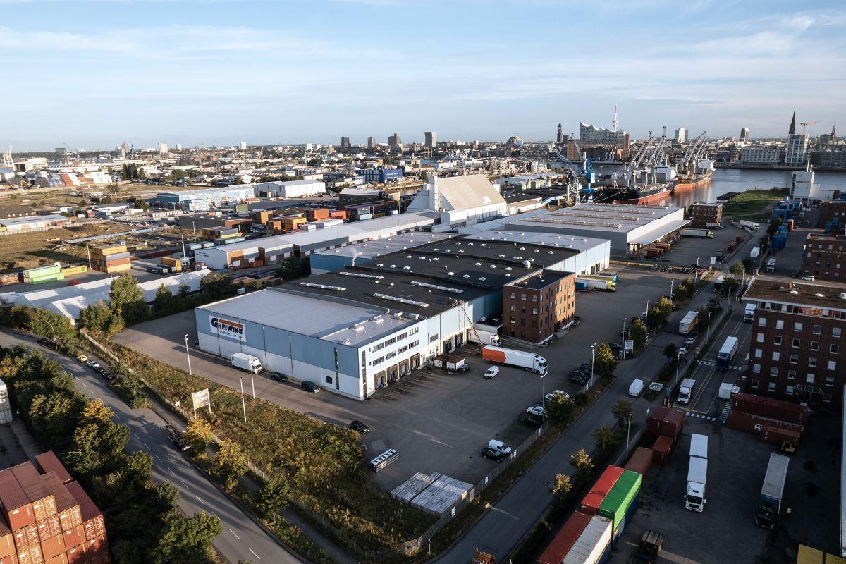 Drohnenaufnahme des Standortes Hamburg der GREIWING logistics for you GmbH
